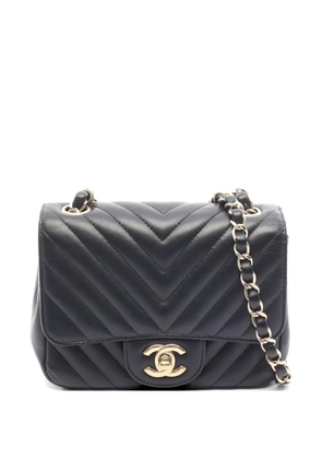 CHANEL Pre-Owned 2018-2019 V-stich mini shoulder bag - Black