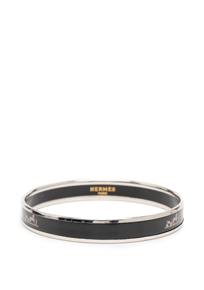 Hermès Pre-Owned 1990-2010 Narrow Caleche Enamel Bangle 62 costume bracelet - Black