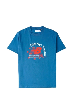 District Vision x New Balance logo-print T-shirt - Blue