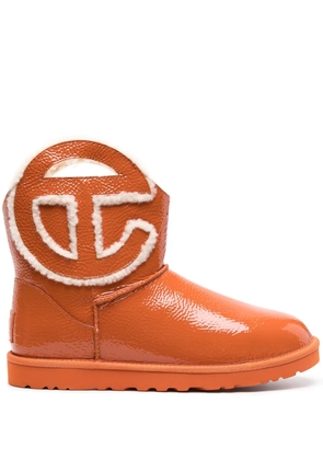 UGG x Telfar Logo Mini Crinkle boots - Orange