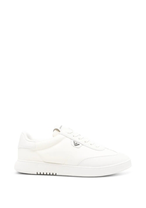 Emporio Armani logo-plaque sneakers - White