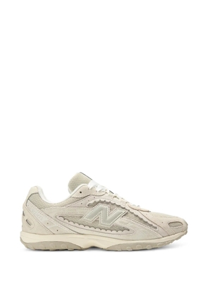 New Balance textured sneakers - Neutrals