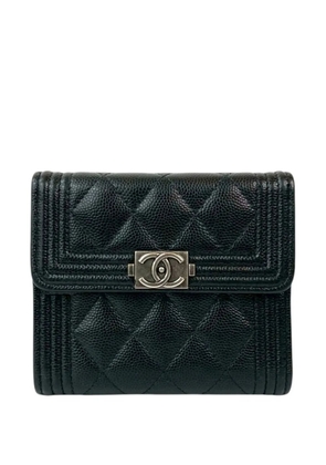 CHANEL Pre-Owned 2021 Quilted Caviar Boy Flap Compact Wallet small wallets - Black