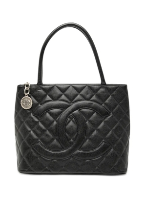 CHANEL Pre-Owned 2000-2002 Caviar Medallion tote bag - Black