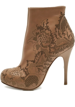 Valentino Garavani Pre-Owned laser-cut leather boots - Brown