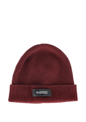 Givenchy Pre-Owned ribbed appliquéd beanie - Red