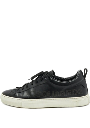 DSQUARED2 pre-owned perforated-logo leather sneakers - Black