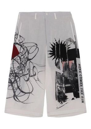 Yohji Yamamoto abstract-print shorts - White