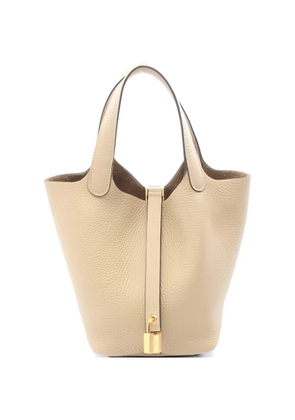 Hermès Pre-Owned 2025 leather lock handbag - Neutrals