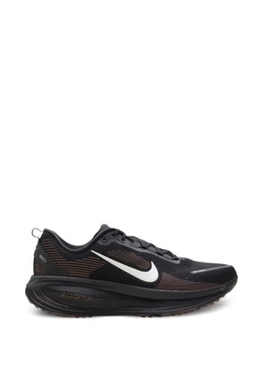 Nike Vomero 18 panelled sneakers - Black