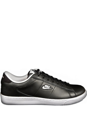 Nike x Supreme SB Tennis Classic 'Supreme Black' sneakers