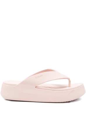 Crocs Getaway Platform thong slides - Pink