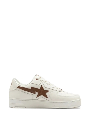 A BATHING APE® star-embellishment sneakers - White