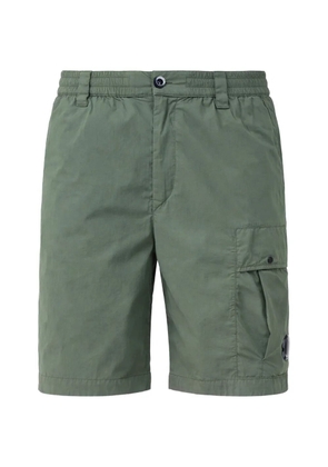 C.P. Company logo-patch cargo shorts - Green