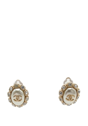 CHANEL Pre-Owned 2008 CC Gold Plated Faux Pearl and Rhinestone Oval Clip On Earrings costume earrings