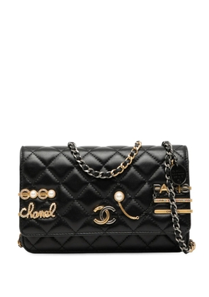 CHANEL Pre-Owned 2021-2025 CC Quilted Lambskin Coco Clips Wallet on Chain crossbody bag - Black