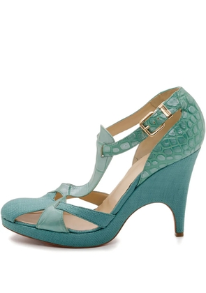 Versace Pre-Owned 2024 croc-embossed leather wedge sandals - Blue