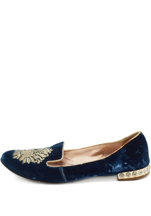 Miu Miu Pre-Owned embroidered velvet loafers - Blue