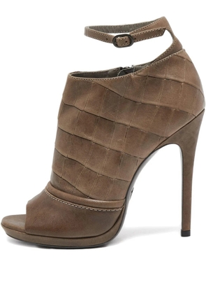 Alexander McQueen Pre-Owned croc-embossed leather boots - Green