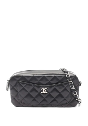 CHANEL Pre-Owned 2005-20006 Matelasse crossbody bag - Black