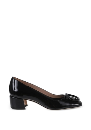 Ferragamo mara buckle leather pumps - Black