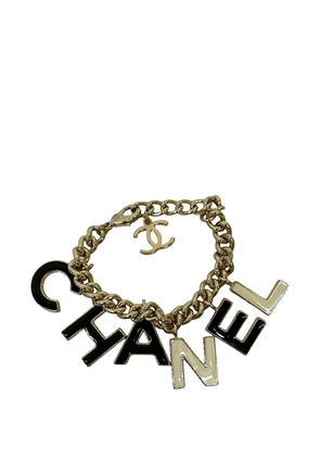 CHANEL Pre-Owned 2022 CC Gold Plated Lacquered Logo Letter Charms Chain Bracelet costume bracelet - Black