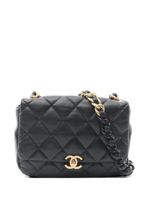 CHANEL Pre-Owned 2021 matelasse chain shoulder bag - Black