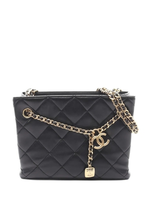 CHANEL Pre-Owned 2021 small matelassé shoulder bag - Black