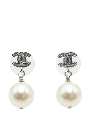 CHANEL Pre-Owned 2016 Silver Plated CC Rhinestone Faux Pearl Drop Push Back Earrings costume earrings