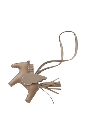 Hermès Pre-Owned 2025 pegasus leather bag charm - Neutrals