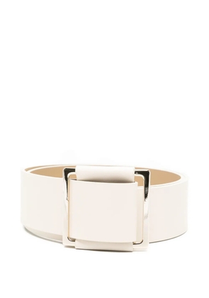 D.Exterior square-buckle belt - Neutrals