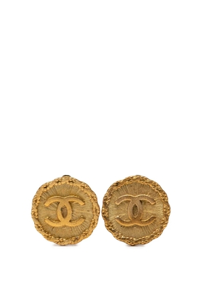 CHANEL Pre-Owned 1994 CC Gold Plated Round Clip On Earrings costume earrings