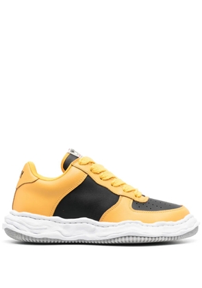 Maison MIHARA YASUHIRO chunky low-top sneakers - Yellow