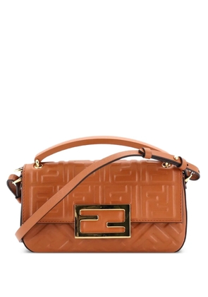 Fendi Pre-Owned Midi Baguette Chain Bag Zucca Embossed Leather Small shoulder bag - Brown