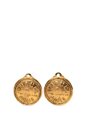 CHANEL Pre-Owned 1970-1980 Gold Plated 31 Rue Cambon Round Clip On Earrings costume earrings