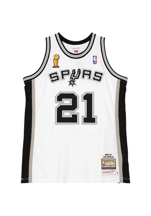 Mitchell & Ness Home Finals Jersey 'NBA San Antonio Spurs 2002 Tim Duncan' tank top - White