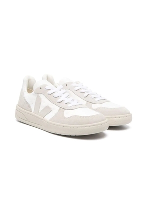 VEJA V-10 B-mesh trainers - White