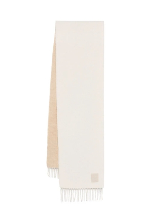 LOEWE logo-patch scarf - Neutrals