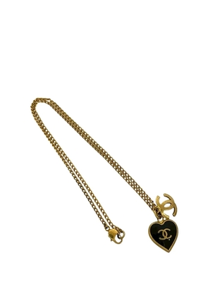 CHANEL Pre-Owned 2002 Gold Plated Enamel CC Heart Pendant Necklace costume necklace - Black