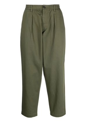 Universal Works elasticated-waistband tapered trousers - Green