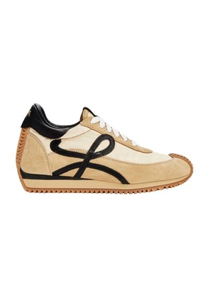 Flow Runner 2.0 sneakers in nylon and suede