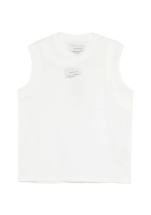 Feng Chen Wang logo-patch vest - White
