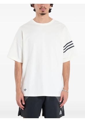 adidas logo-embroidery T-shirt - White