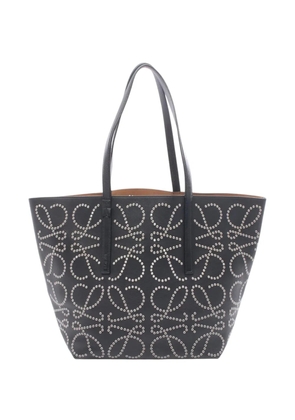 Loewe Pre-Owned 2010-2026 Studded Leather Anagram T tote bag - Black