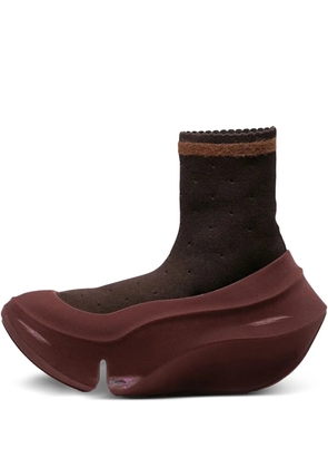 GROUNDS Orca dotted-lace flocky sneakers - Red