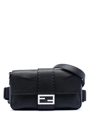 Fendi Pre-Owned 2000-2010 Leather Selleria Convertible Baguette satchel - Black