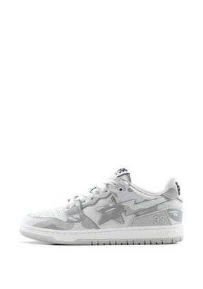A BATHING APE® star camouflage sneakers - White