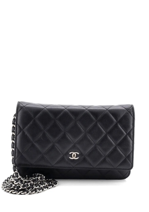 CHANEL Pre-Owned Wallet on Chain Quilted Lambskin crossbody bag - Black