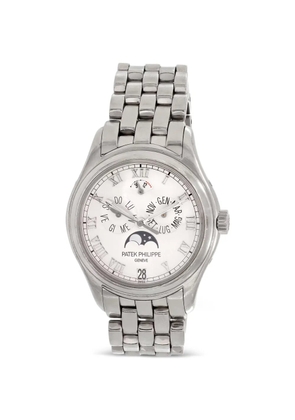 Patek Philippe Pre-Owned Annual Calendar 37mm watch - White