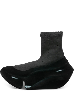 GROUNDS Orca Dotted Lace Flocky Sratch sneakers - Black